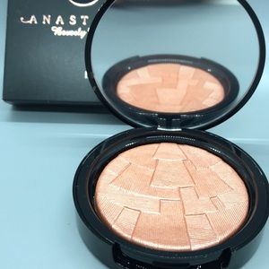 Anastasia Beverly Hills Illuminator - Peach Nectar
